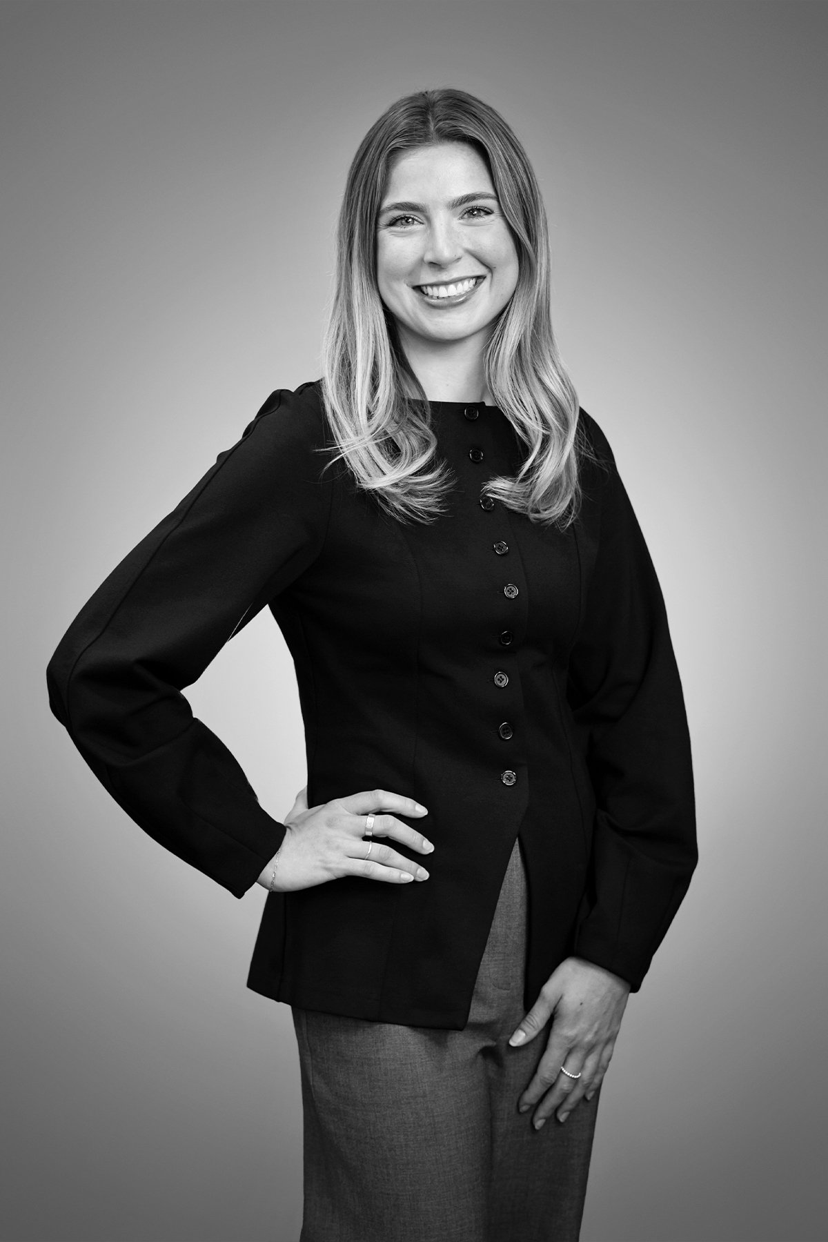 Anna_I_B&W-web